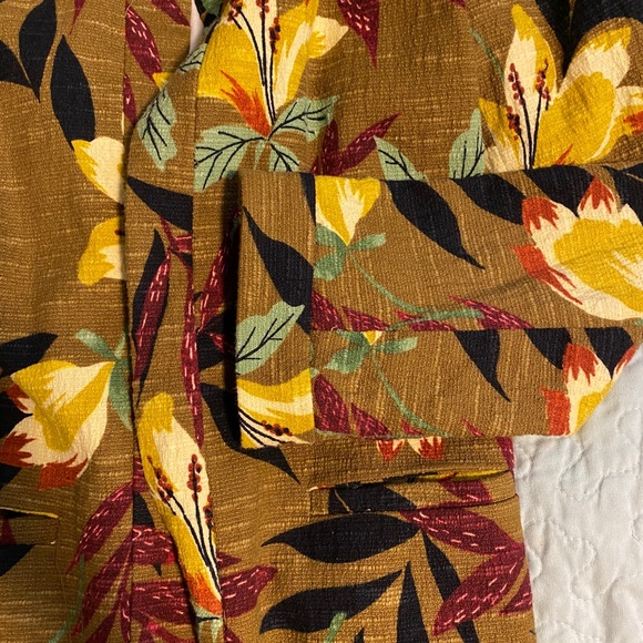 Zara Floral Jacket - Picture 2 of 6